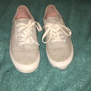 super cute grey vans